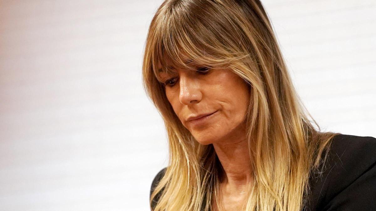 Begoña Gómez | El juez Peinado envía a juicio a Begoña Gómez y le retira el pasaporte al ver riesgo de fuga