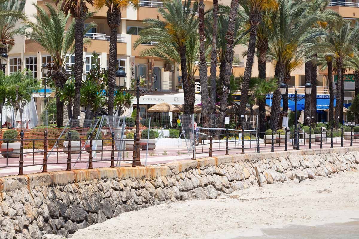 Empiezan los trabajos de reparación del Paseo Marítimo de Santa Eulària