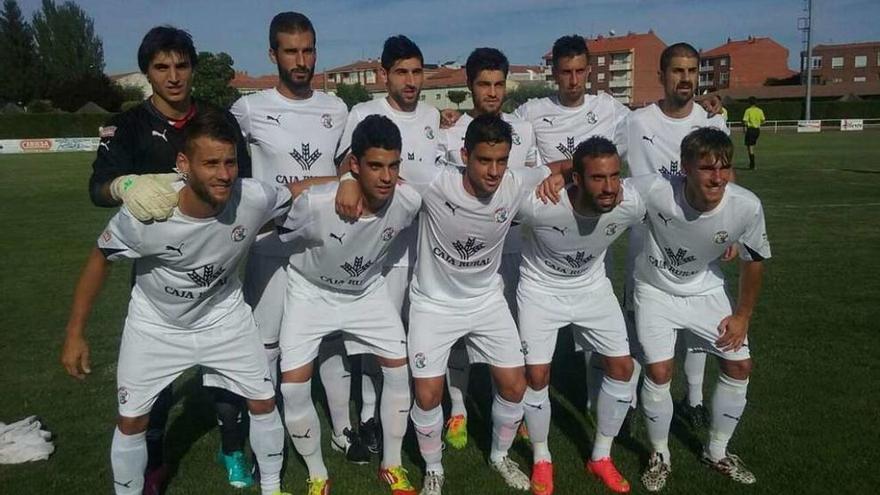 Once inicial del Zamora, ayer en Santa María del Páramo.