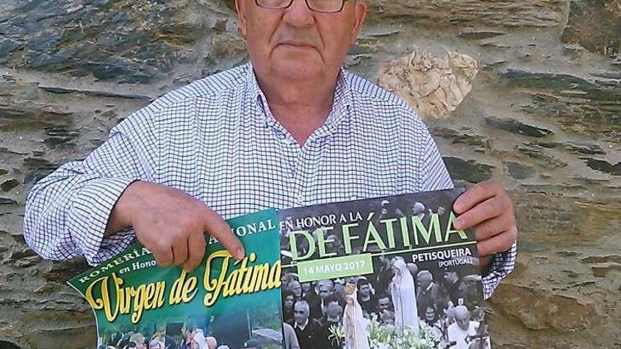 Carlos Pérez Domínguez presenta los carteles de la romería.