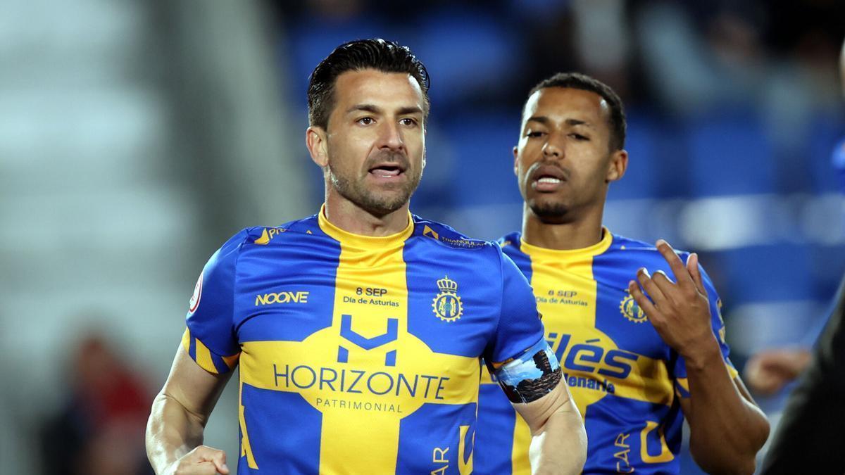 EN IMÁGENES: Así fue el partido entre el Tenerife y el Real Avilés