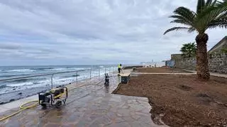 La reconstrucción del muro de La Caleta de Interián, en Garachico, recupera el paseo costero cerrado durante dos años