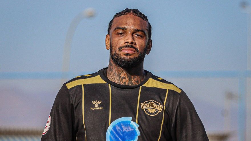 El Hércules pregunta por Locadia y el jugador quiere salir del Intercity