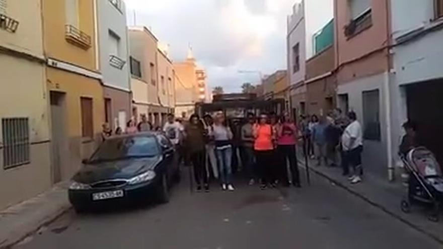 Ensayo del paso de Vila-real formado solo por mujeres