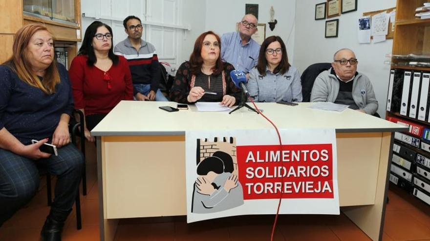 La falta de ayuda municipal obliga a cerrar de forma temporal Alimentos Solidarios