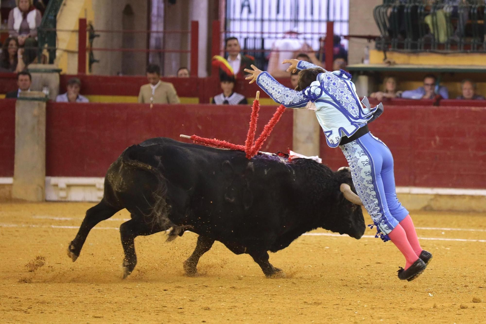 En imágenes | Corrida de toros goyesca en la plaza de toros de Zaragoza