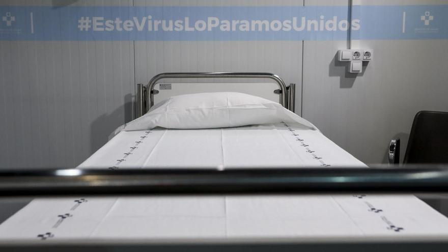 Una habitación hospitalaria instalada en la Feria de Muestras.