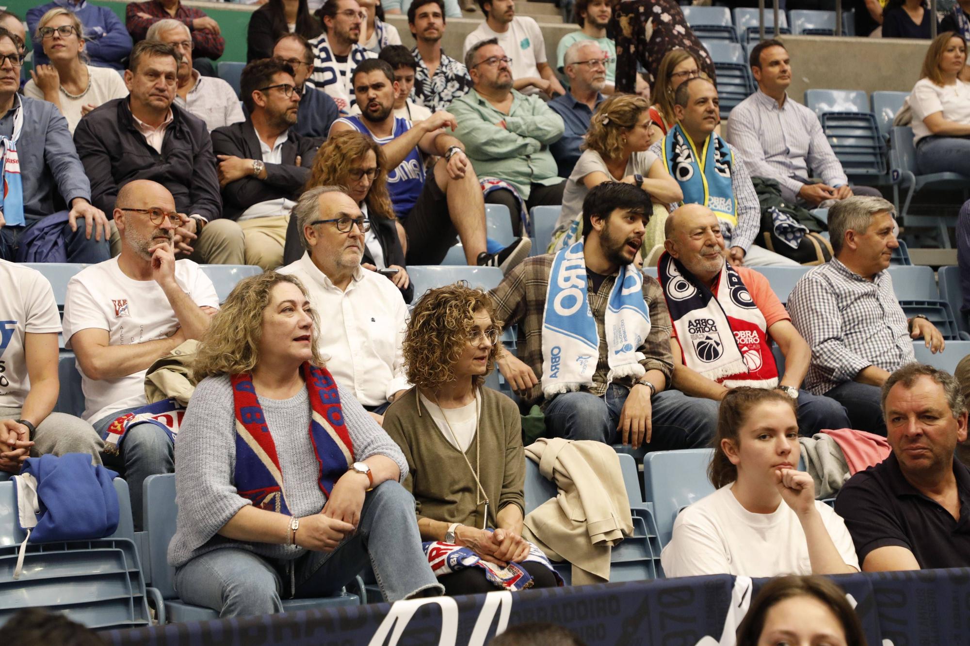 Galería fotográfica Obradoiro - Fuenlabrada: búscate en la grada