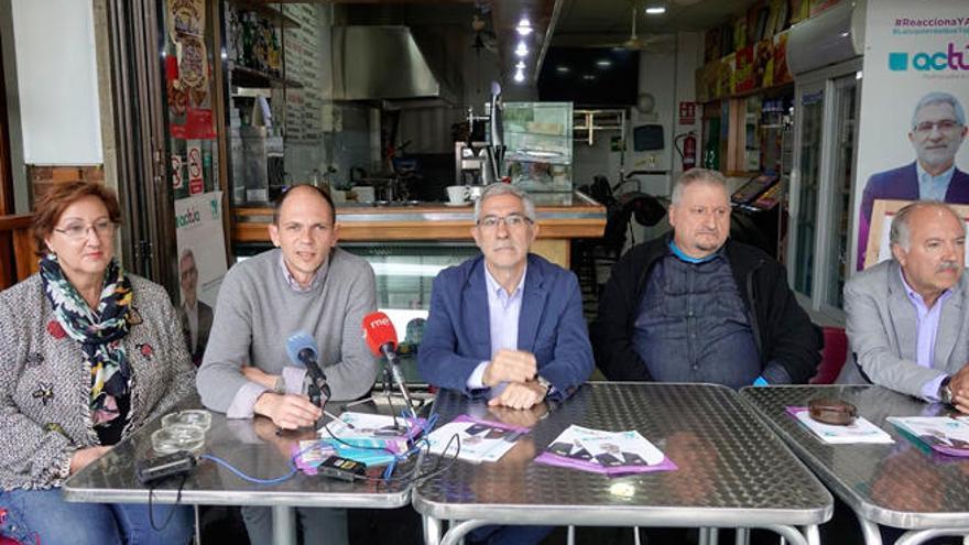 Gaspar Llamazares reclama en Magaluf que los autónomos paguen según lo que recauden