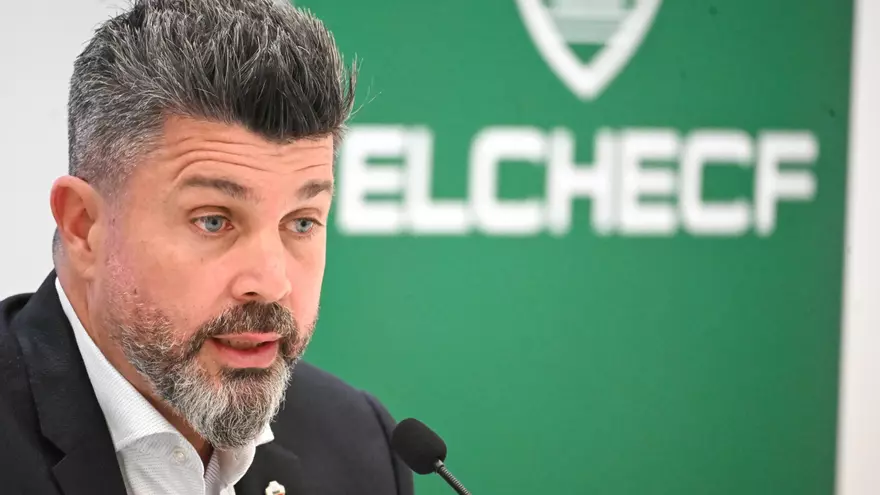 "Estamos preparados para esta recta final y conseguir el sueño": el emocionado mensaje de Christian Bragarnik a la afición del Elche