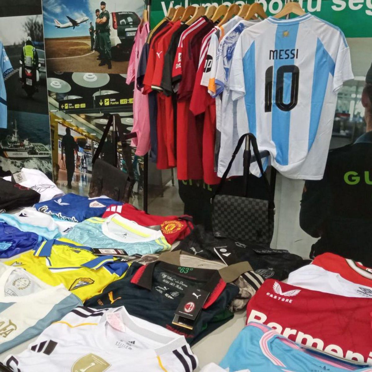 Requisades 139.200 falsificacions aquest estiu en el top manta