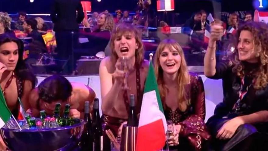Test antidrogas a Damiano David, cantante del grupo italiano ganador de  Eurovisión tras el polémico gesto de &quot;la raya de coca&quot;