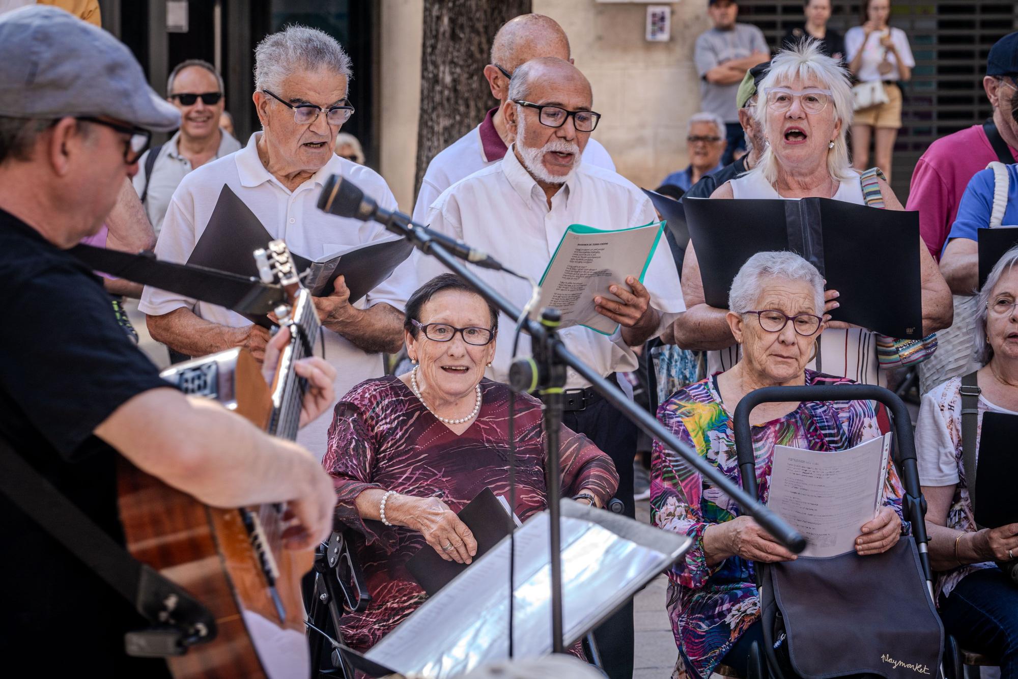 La revetlla i la flama del Canigó arriben a Manresa