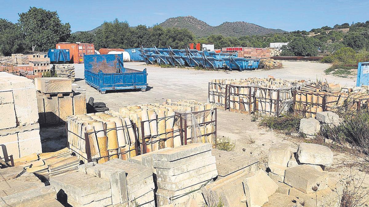 El almacén de material de construcción de Sant Llorenç donde ocurrió el accidente.