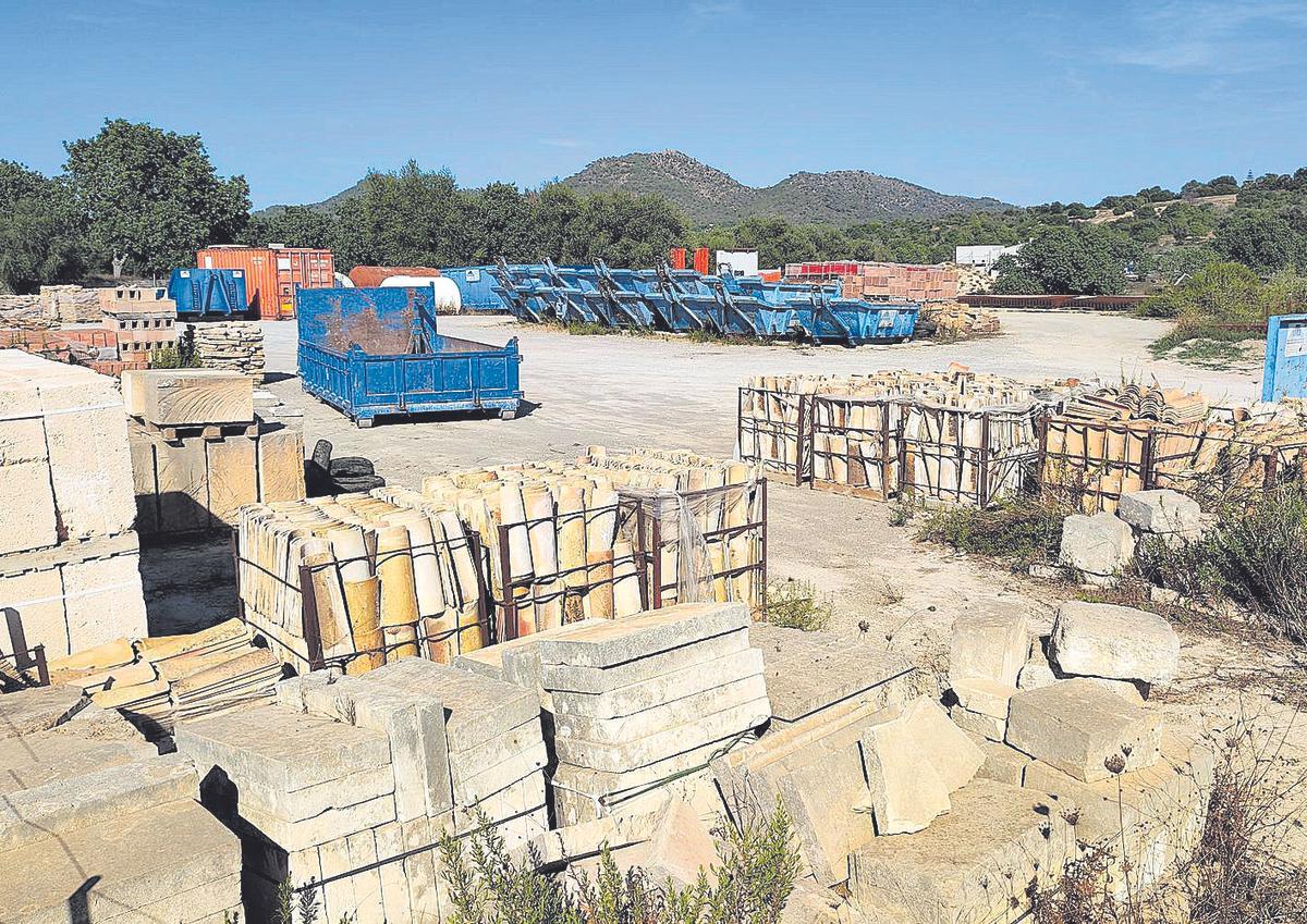 El almacén de material de construcción de Sant Llorenç donde ocurrió el accidente.
