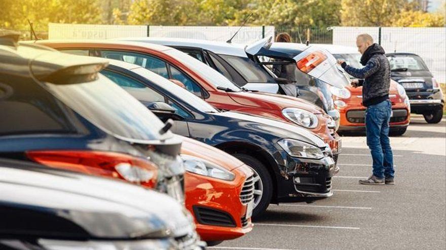La venta de vehículos de ocasión cae en Canarias un 22,5%