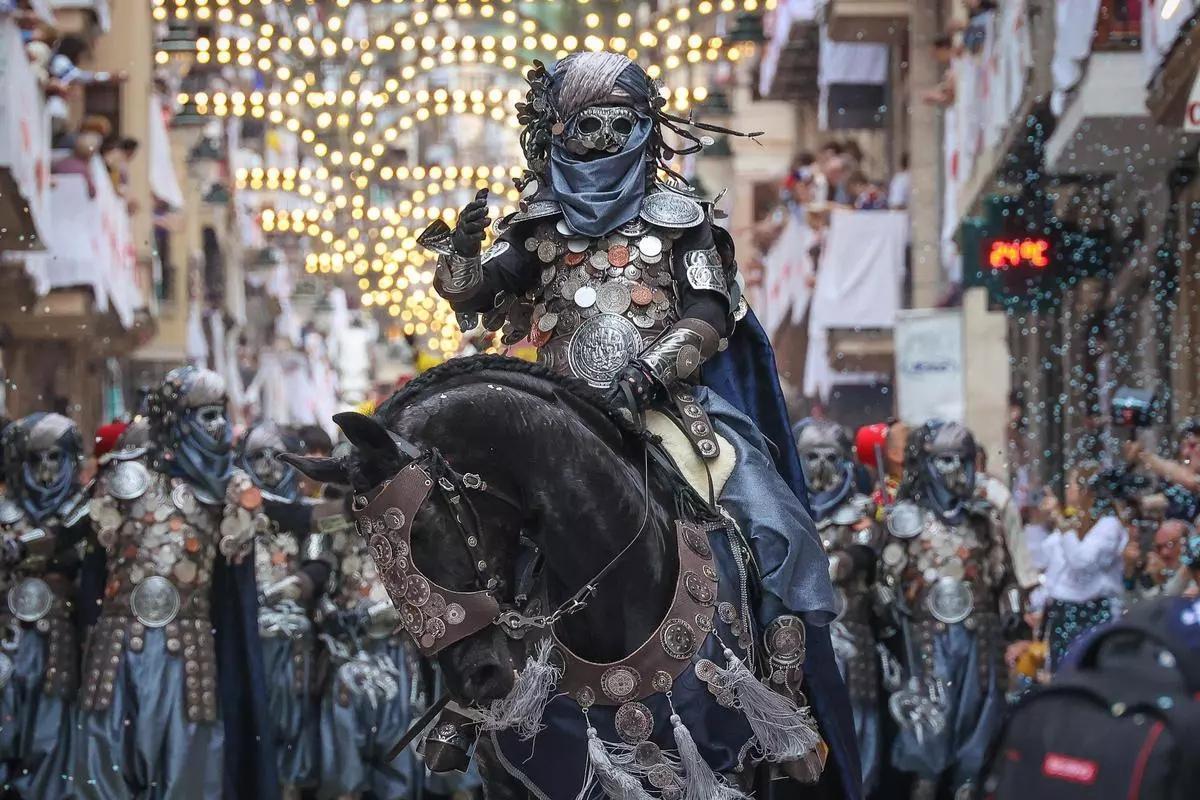 Fiestas de Moros y Cristianos 2025 en Alcoy.