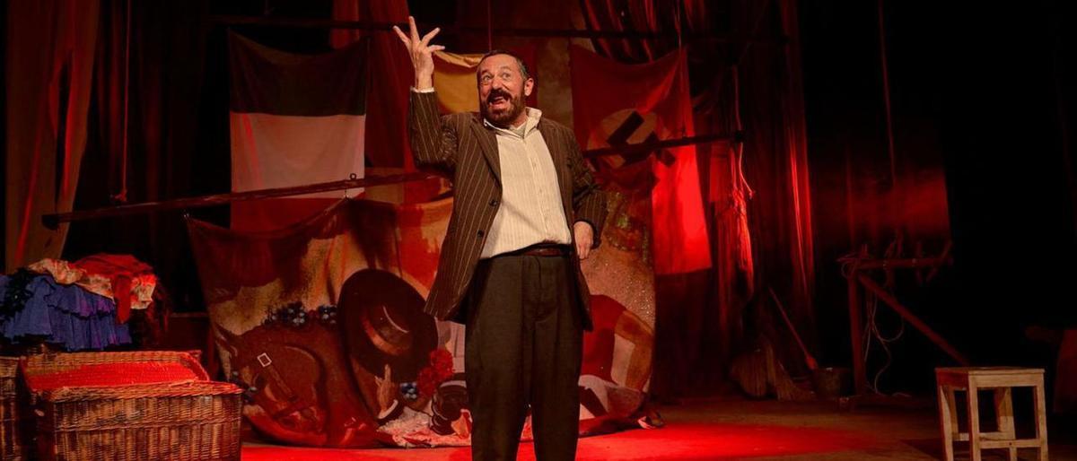 Pepón Nieto en una función de '¡Ay Carmela!'.