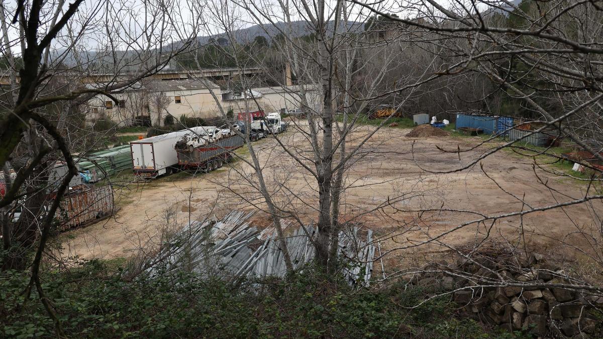 La campa de coches de Muro desaparece dos meses después