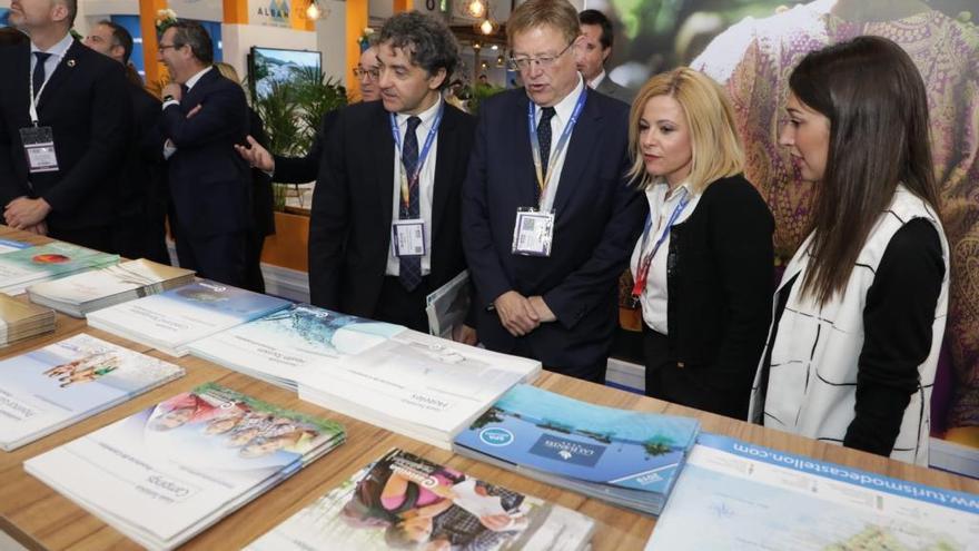 Ximo Puig con Francesc Colomer, esta mañana en la feria de Londres.