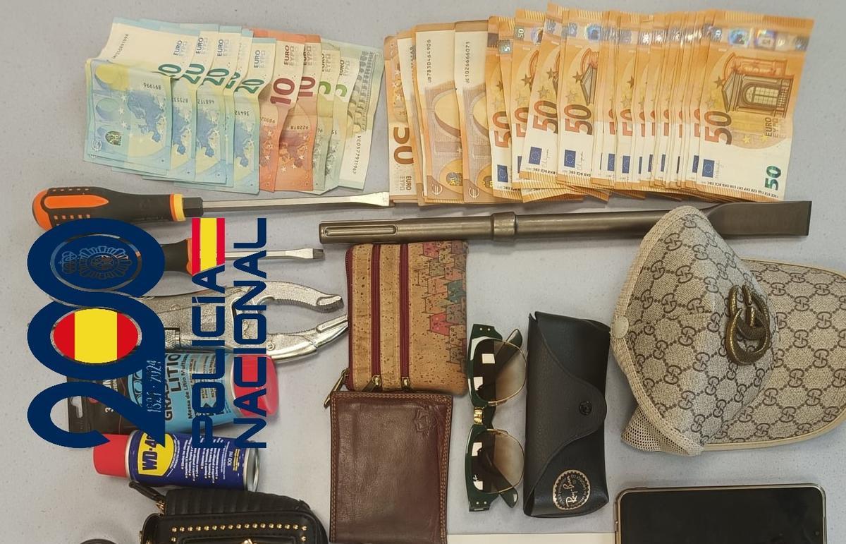 Materiales incautados a los detenidos.