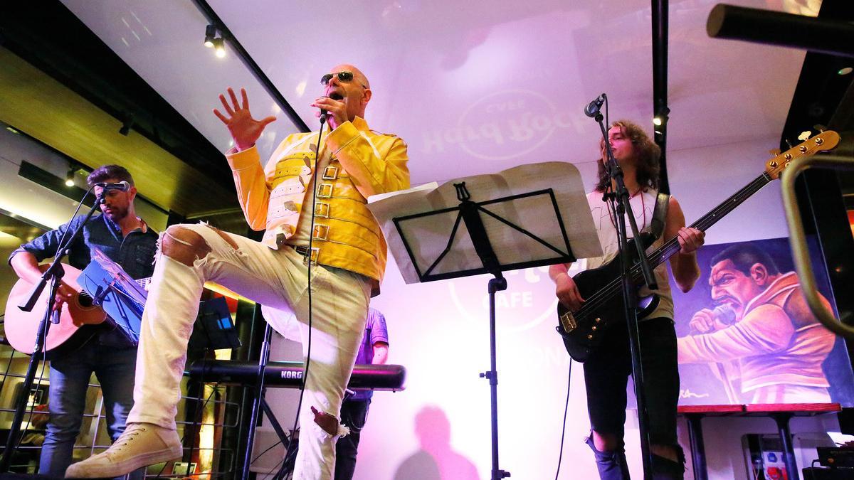 Homenaje a Freddie Mercury en el Hard Rock Café