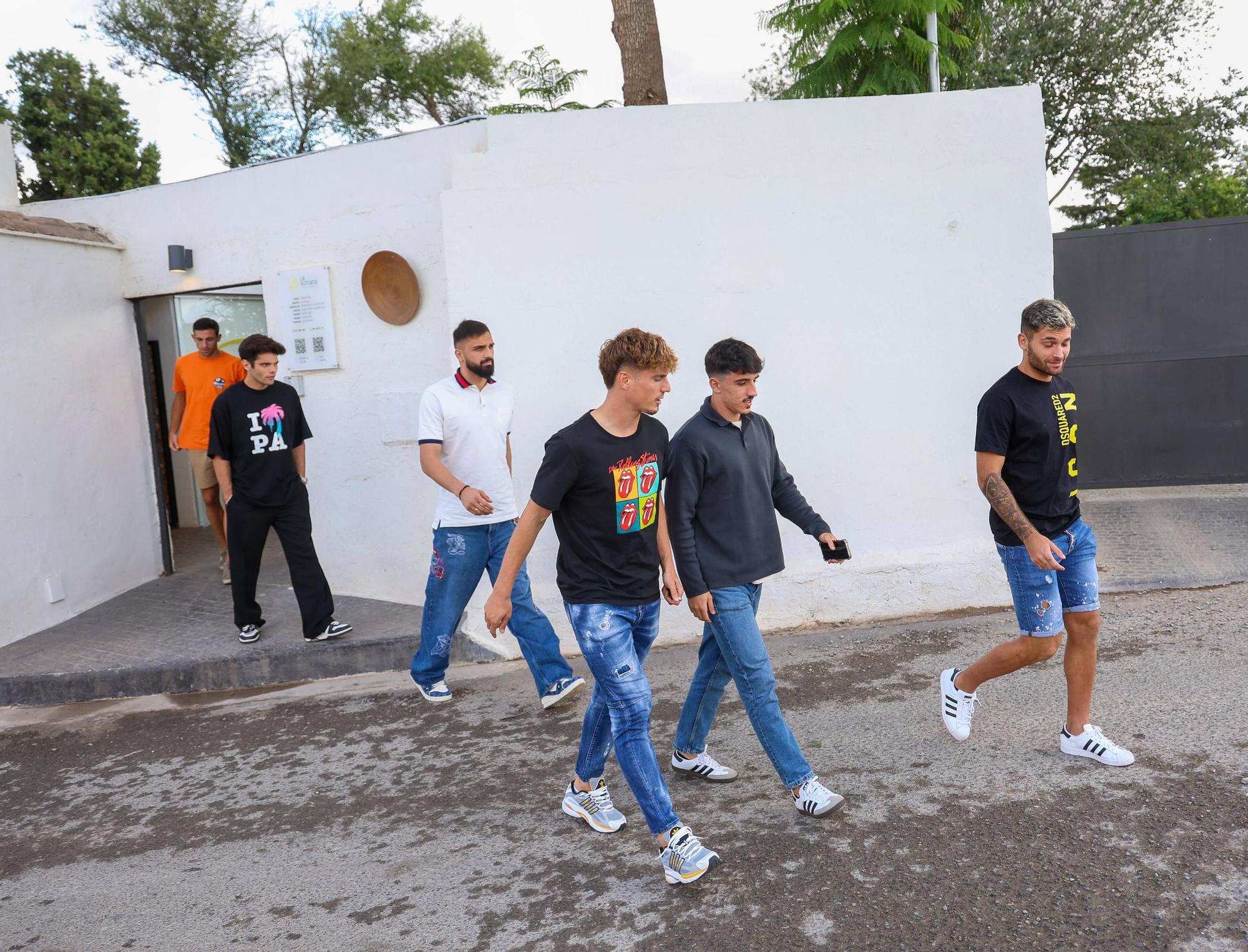 Así ha sido la comida de conjura del Valencia CF, con la presencia de Rafa Mir