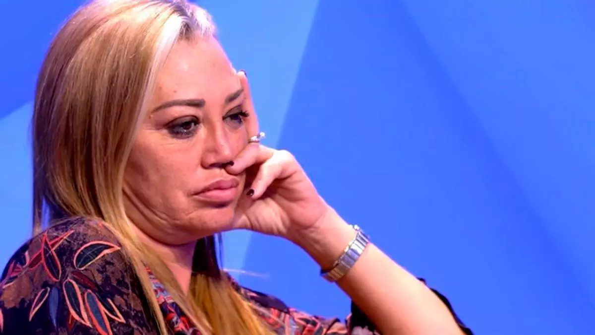 Belén Esteban muy afectada ante el fin de 'Sálvame': "Enseguida llegará algo..."