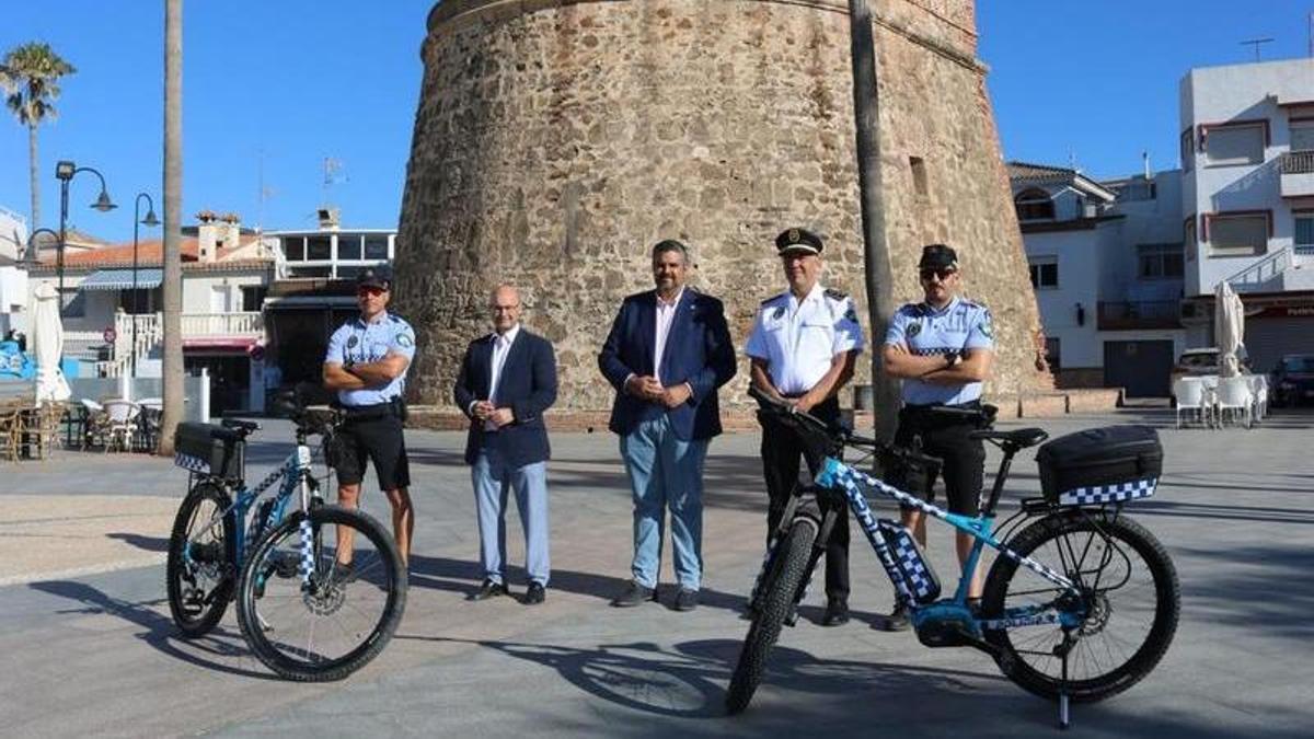 La Unidad Ciclista de la Policía Local de Mijas patrullará todos los días hasta septiembre.