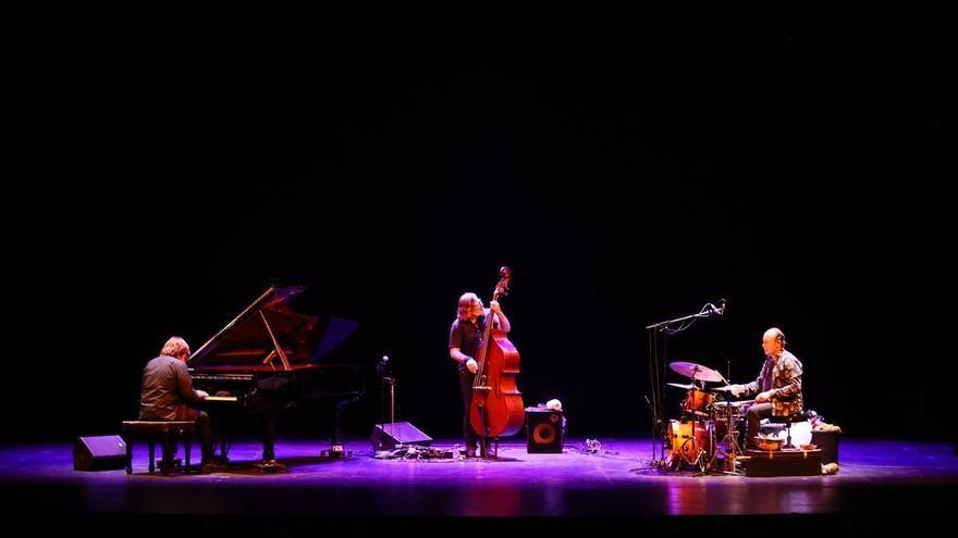 Oviedo enciende la hoguera de San Juan mientras el jazz y el arte toman la ciudad esta semana en una intensa agenda cultural