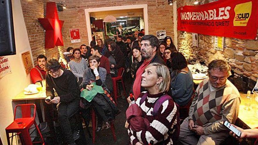 Seguiment de la nit electoral al Forn.