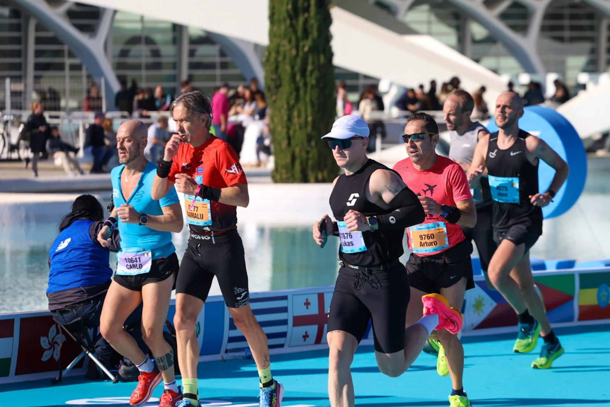 Búscate en el Maratón de València 2023