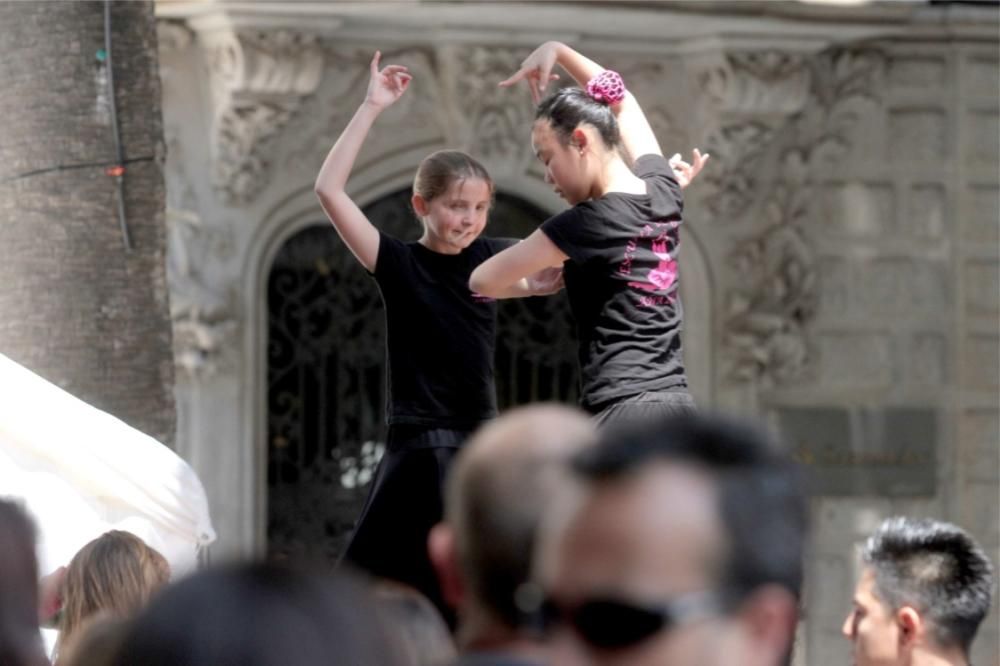 Gran ambiente en al Fiesta de las Cruces de Mayo en Cartagena