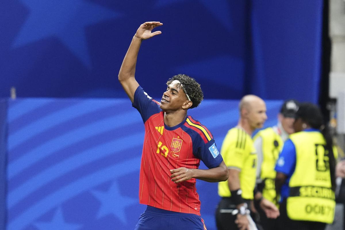 Lamine Yamal celebra su gol durante el España - Arabia Saudí del Mundial 2026