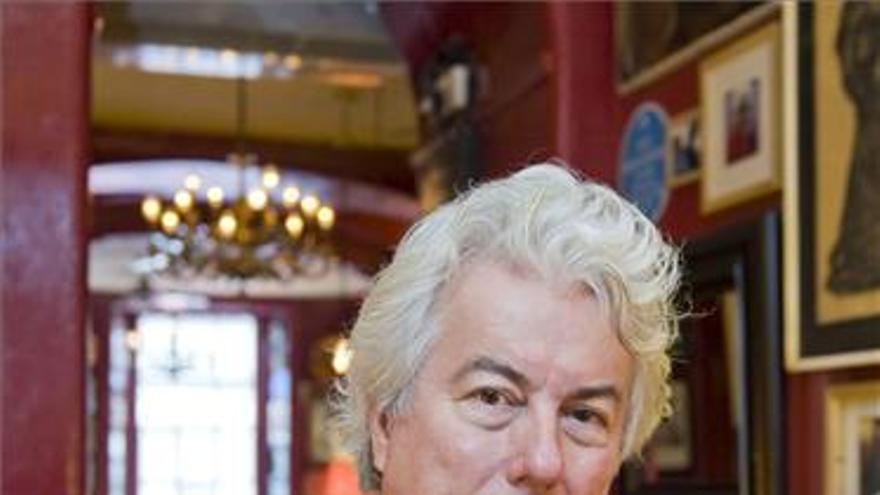 Ken Follett revisa el siglo XX con &#039;La caída de los gigantes&#039;