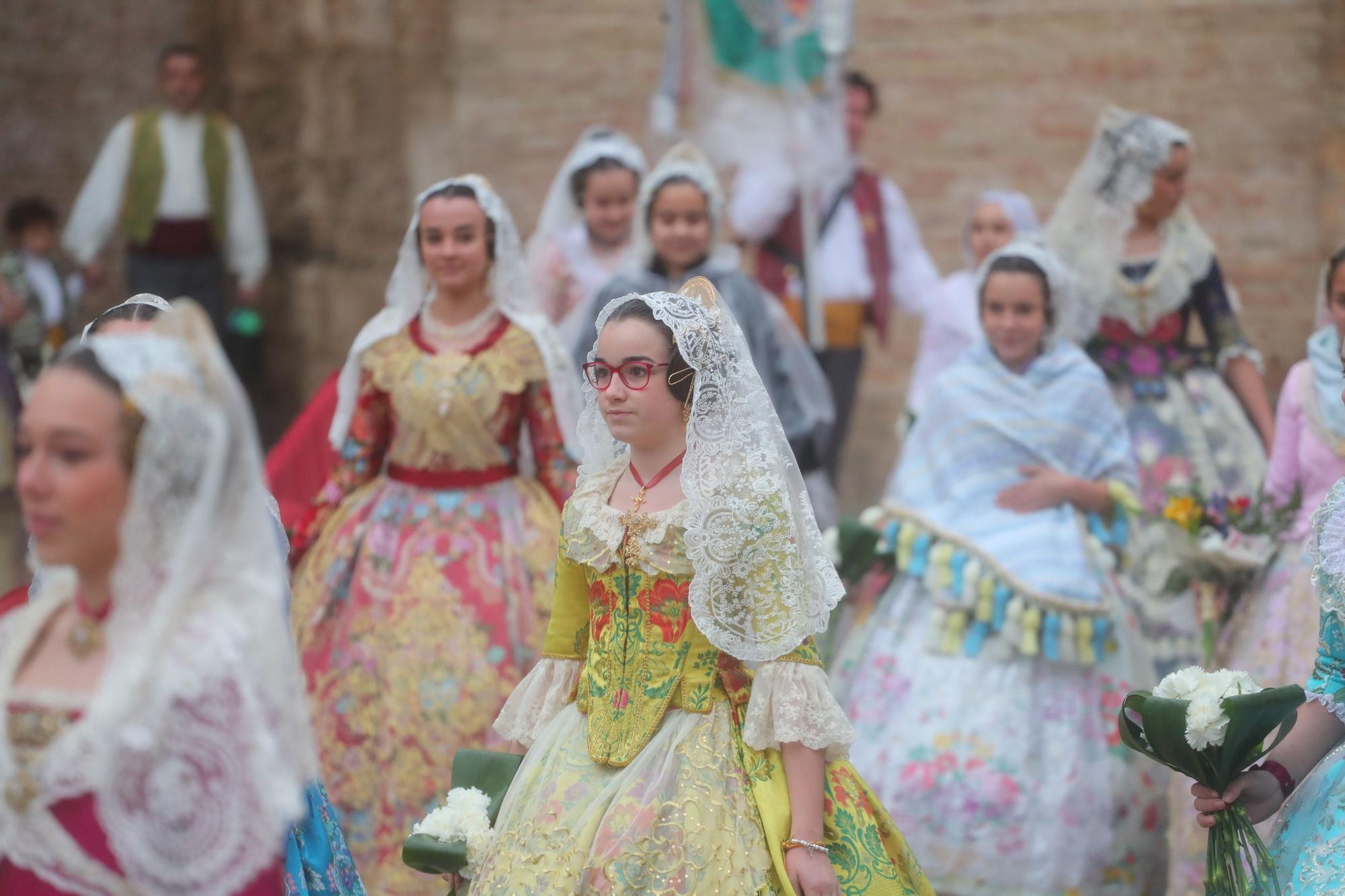 Búscate en el primer día de ofrenda por la calle de la Paz (entre las 17:00 a las 18:00 horas)