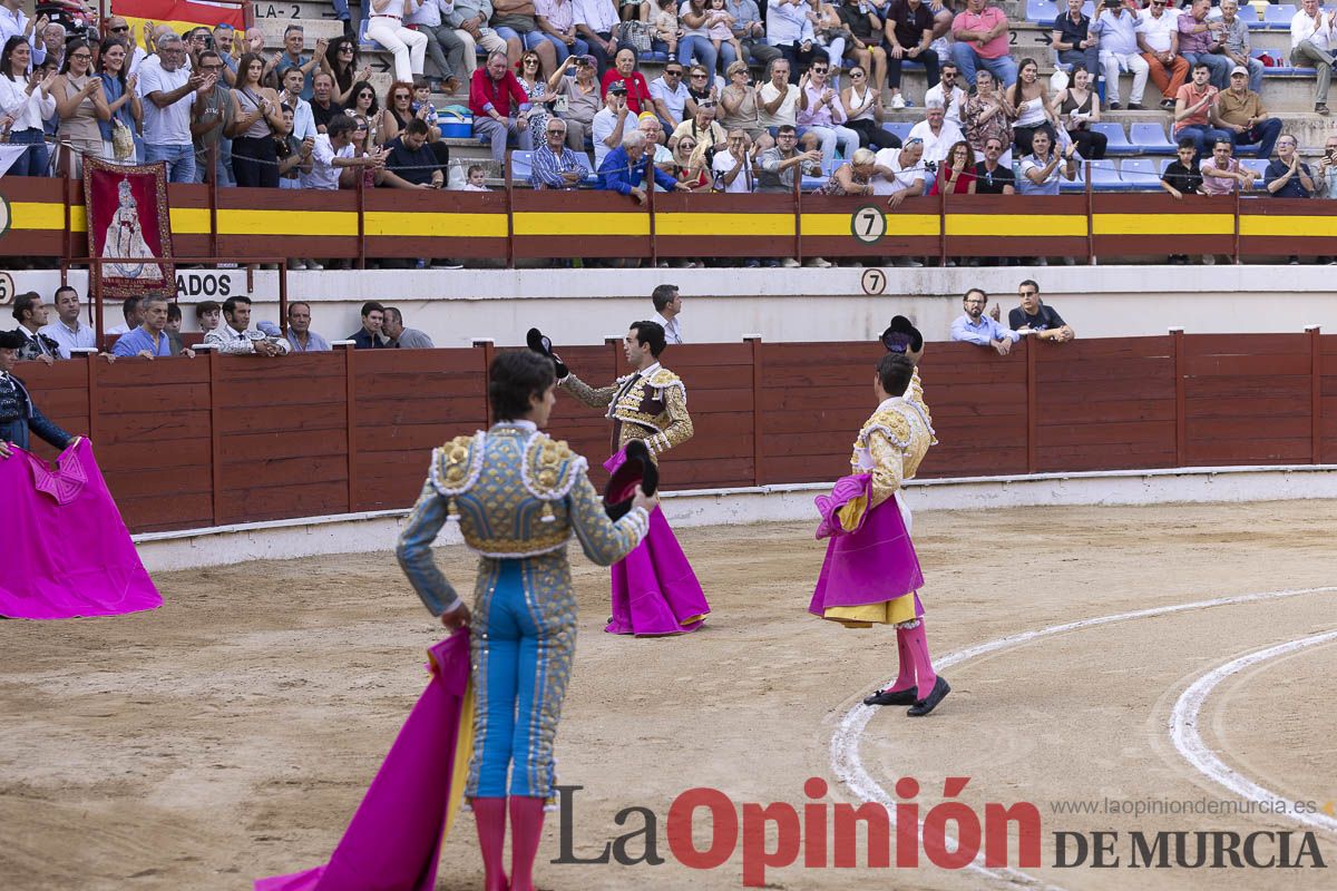 Tarde histórica en Abarán con la alternativa de José María Trigueros y el indulto de Tomás Rufo, junto a Castella salieron a hombros