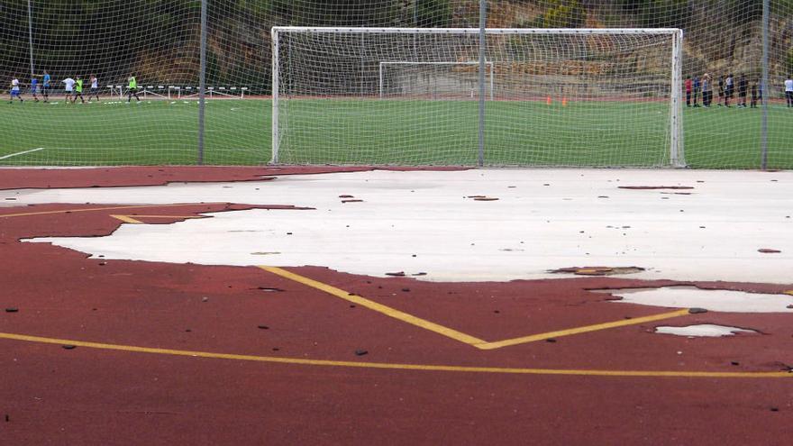 La falta de manteniment de l&#039;estadi Albert Gurt