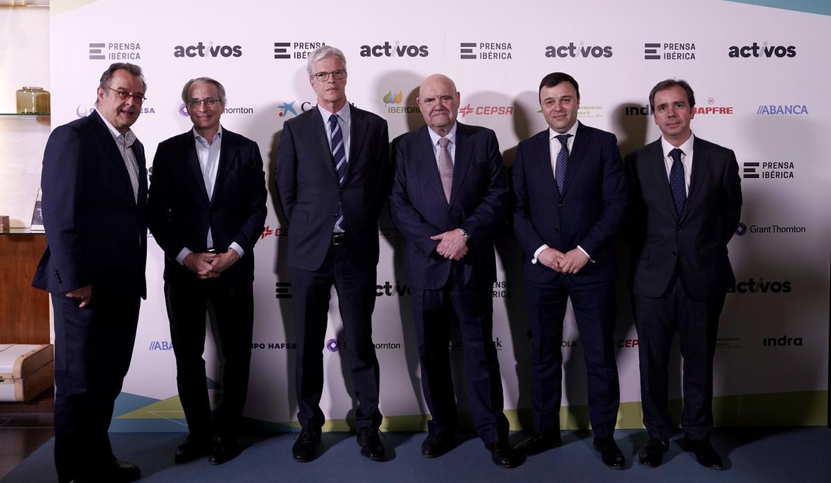 Albert Sáez, director de El Periódico de Catalunya; Javier Faus, presidente de Meridia; Martí Saballs, director de Información Económica de Prensa Ibérica; Juan María Hernández-Puértolas, de Criteria Caixa; Jesús Nemesio, director de comunicación corporativa Fundación La Caixa y Marc Gómez, director de comunicación financiera de Fundación La Caixa