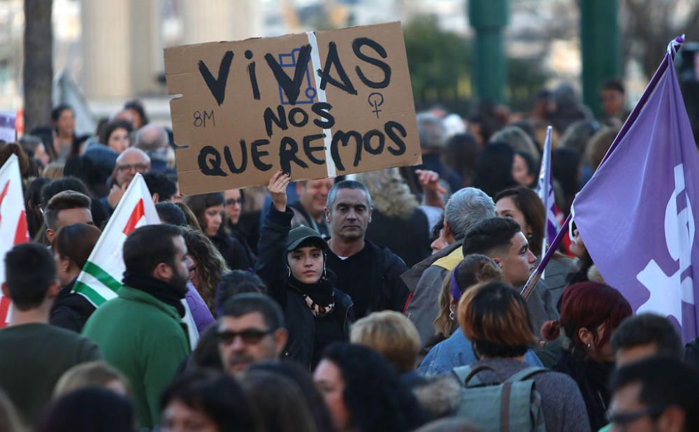 Miles de manifestantes colapsan el centro de Málaga en una marcha que comenzaba con polémica con Francisco de la Torre