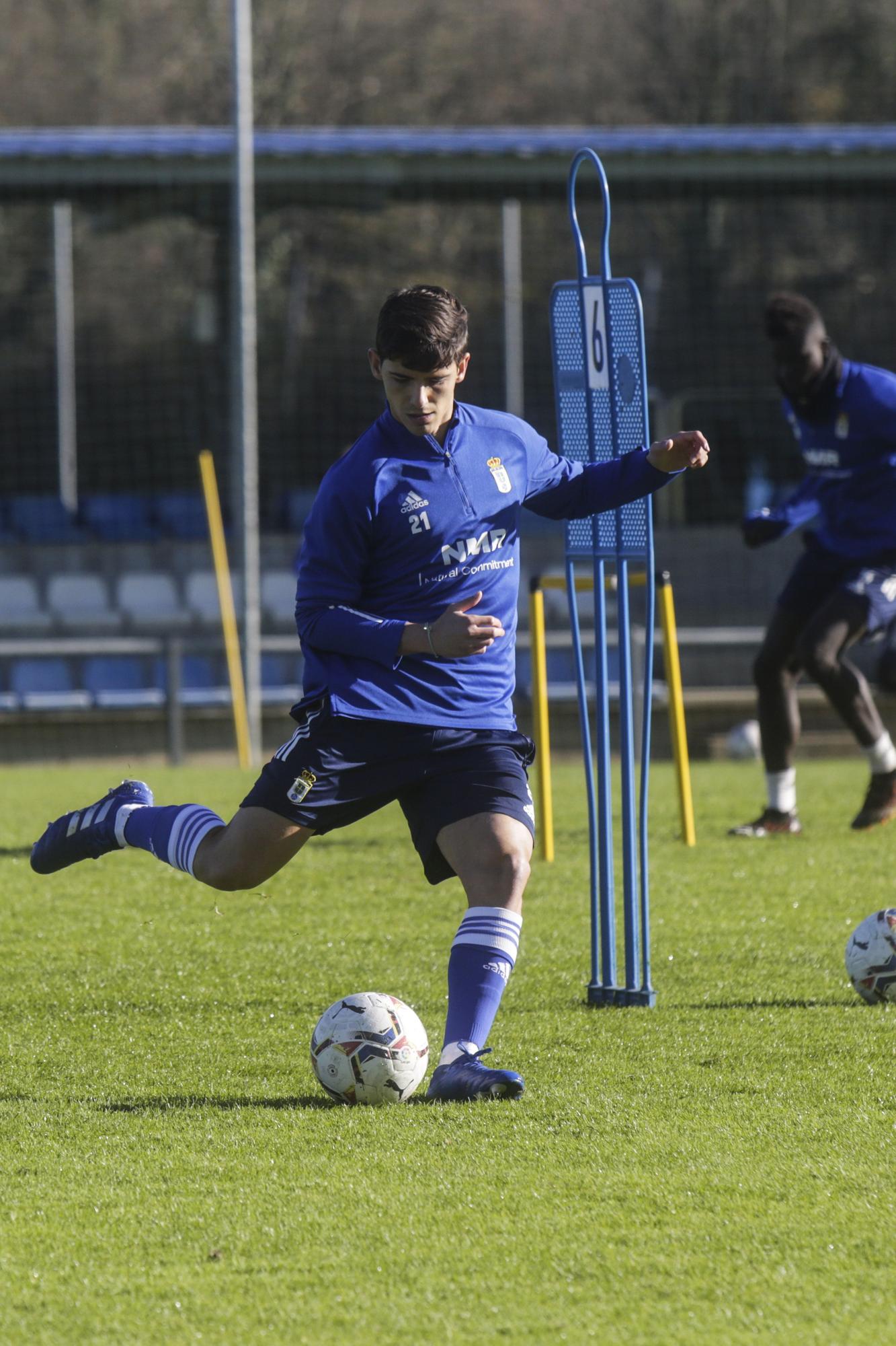 El último entrenamiento del Oviedo antes de recibir al Fuenlabrada