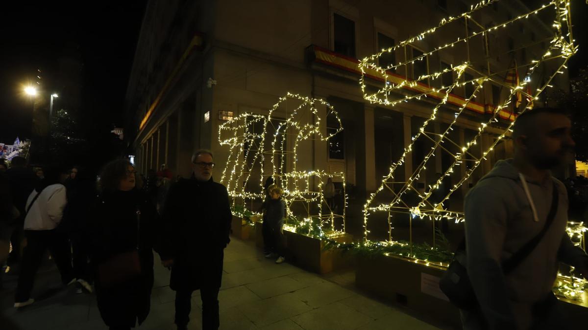 La Navidad ya ha llegado a Zaragoza con el encendido de luces