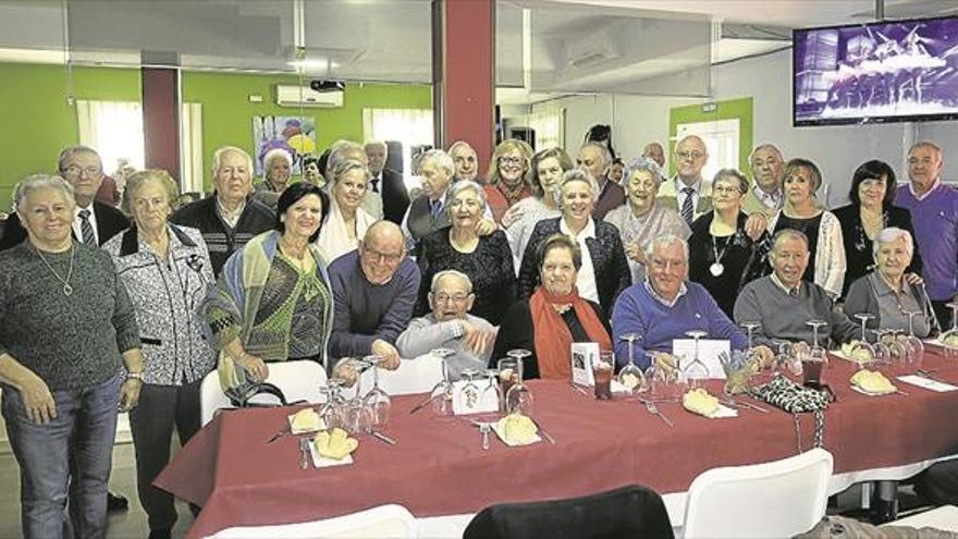 san marquino celebra su comida navideña