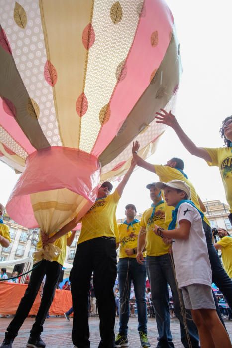 Correr la traca y suelta de globos fiestas mayores Elda