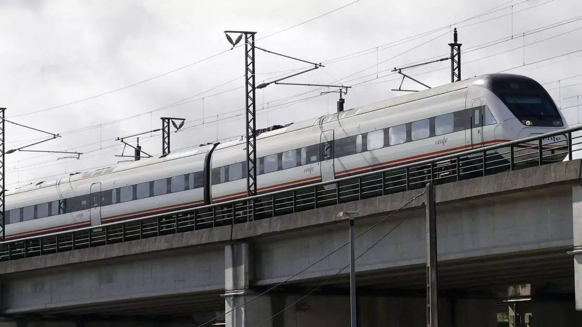 Renfe refuerza con 1.000 plazas más la conexión entre Galicia y Madrid en el puente de noviembre