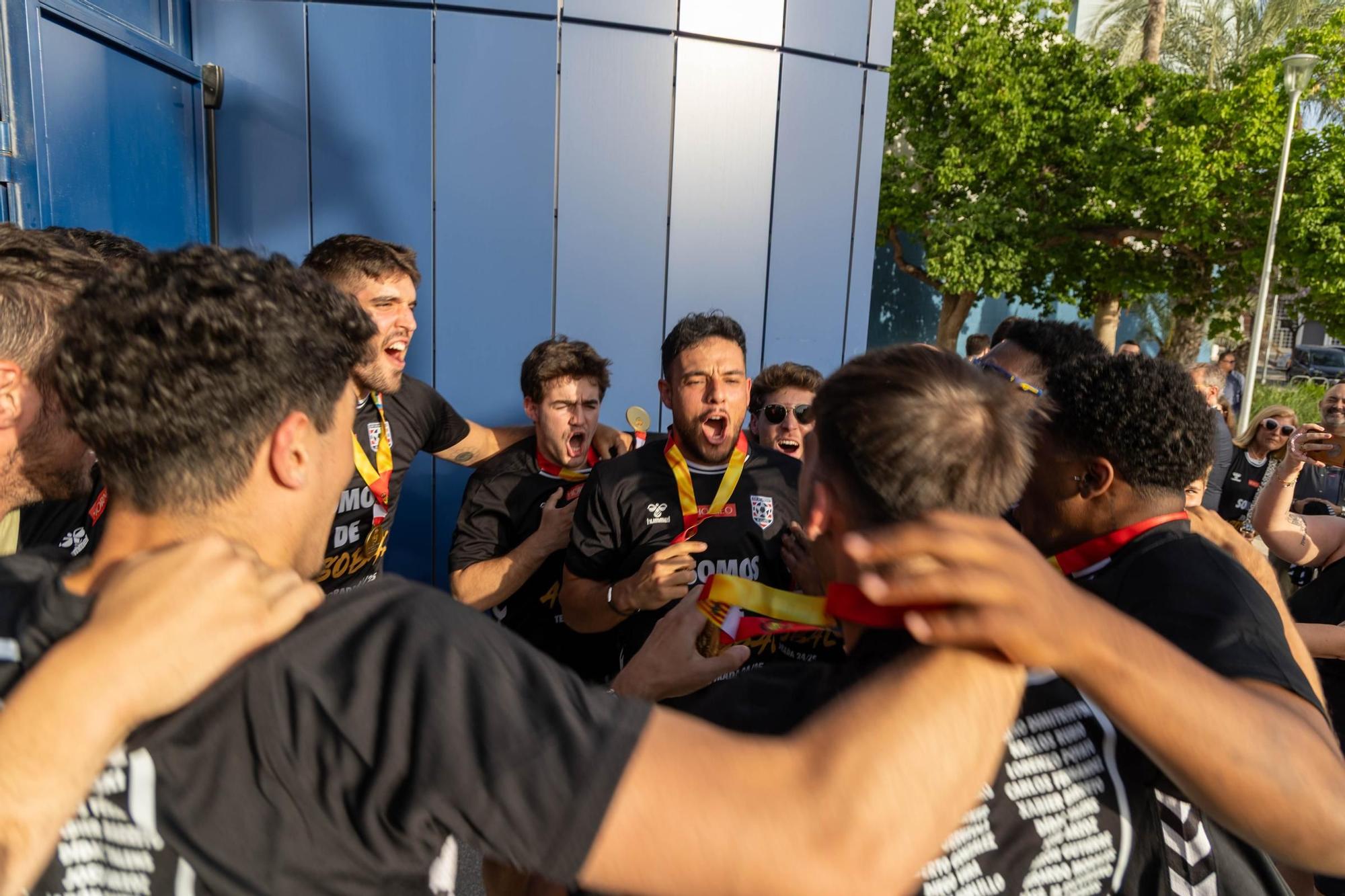 Recibimiento de los recién ascendidos Eon Horneo recién ascendidos a la liga Asobal de balonmano