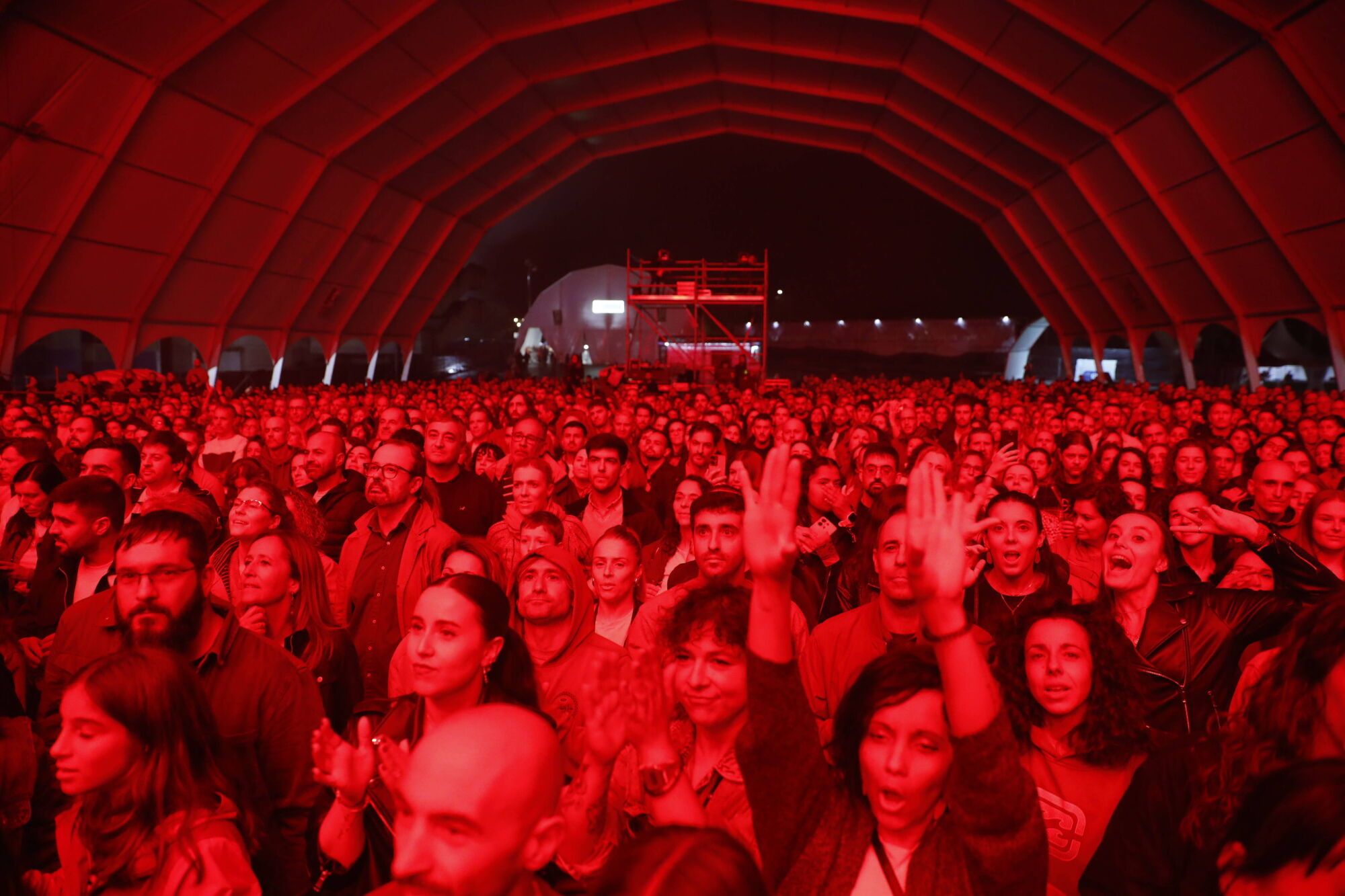 EN IMÁGENES: Concierto de Izal por las fiestas de San Mateo en Oviedo