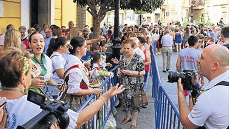 Los segorbinos salen en romería por su patrona