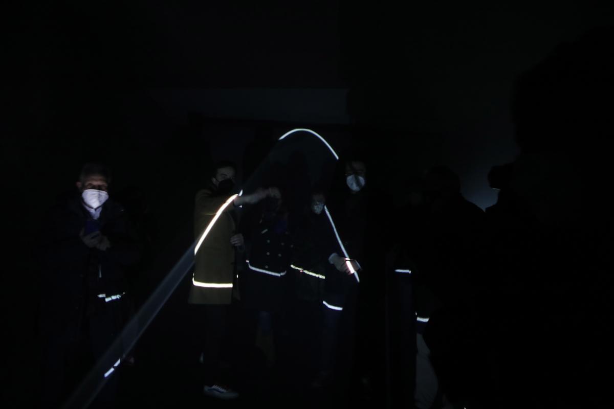 La visita de Adrián Barbón a la exposición de McCall