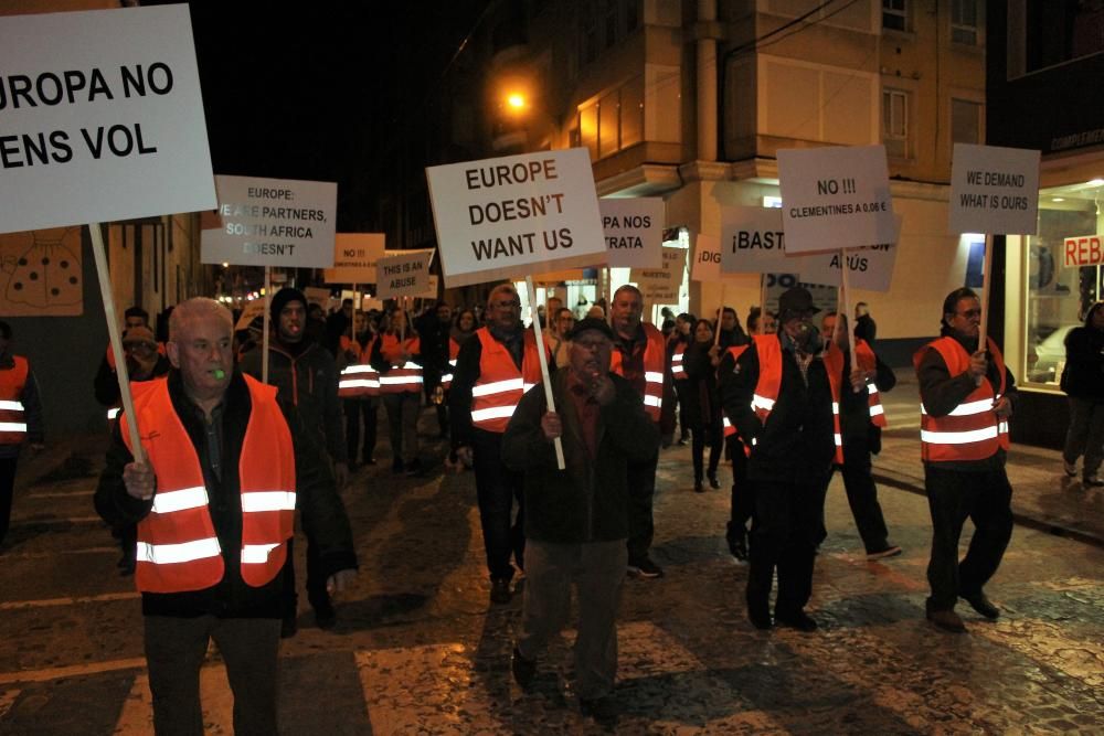 Protesta de citricultores en Castelló